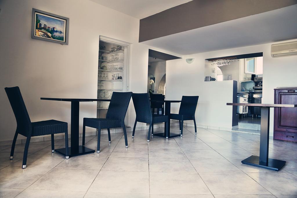 Hotel U Liamone Saint-Florent  Bagian luar foto